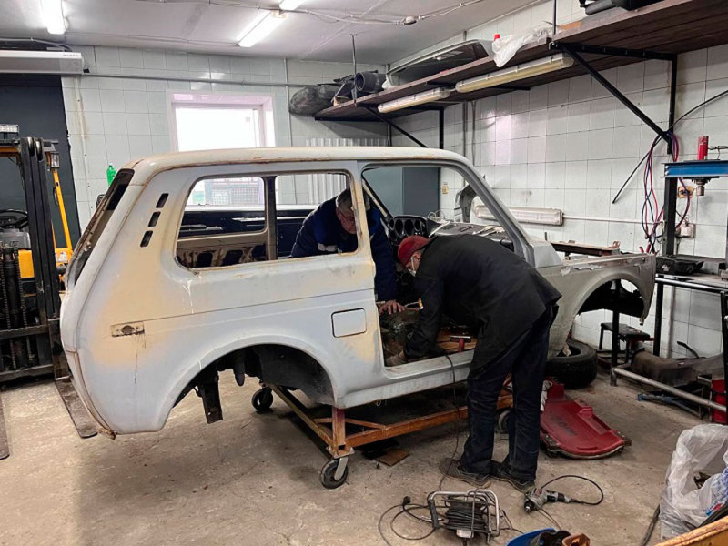 Тактический военный внедорожник на базе Lada Niva создают в Тольятти