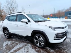 Кроссоверы "Москвич 3" пока оказалось невозможно купить