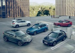 BMW не торопится полностью уходить из России