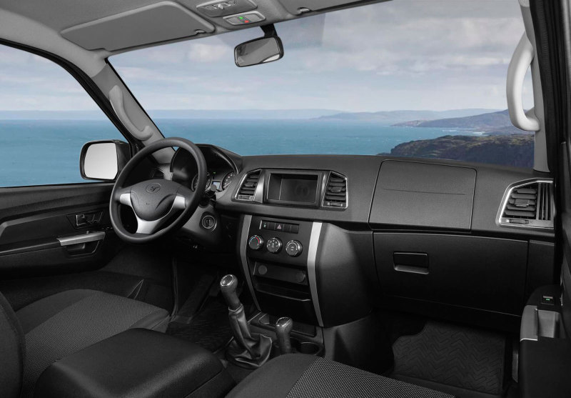 Особенность комплектации Base Икар - упрощённое рулевое колесо без подушки безопасности