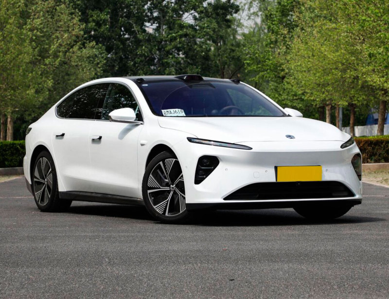 Электрический седан Nio ET7 начали предлагать в России