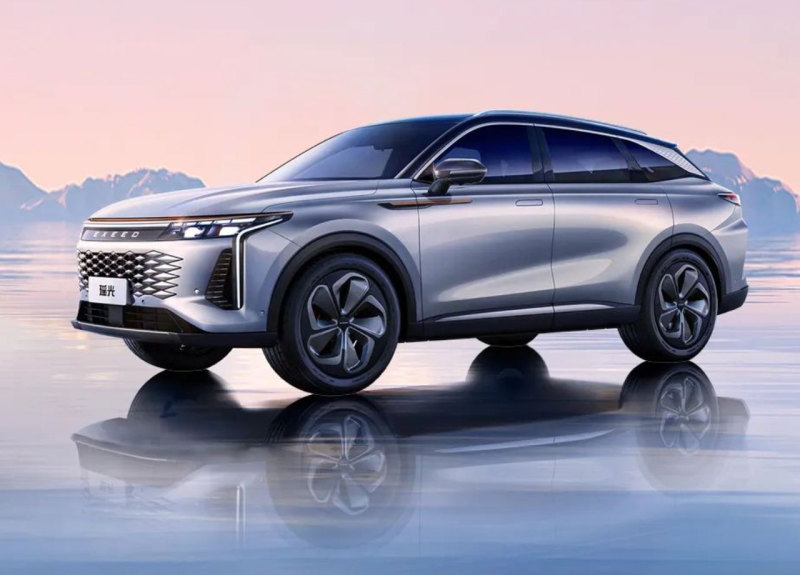 Марка Exeed показала новый кроссовер для России