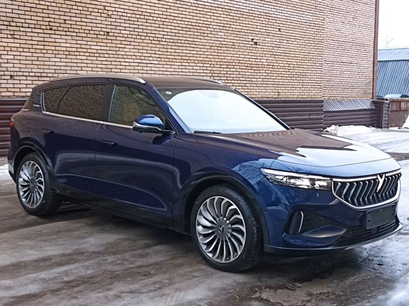 Гибридный Voyah Free появился в России: от 7.290.000 руб.