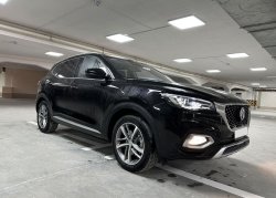 Кроссоверы MG HS начали предлагать в России