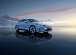 Электрический седан Voyah Passion будут официально продавать в России