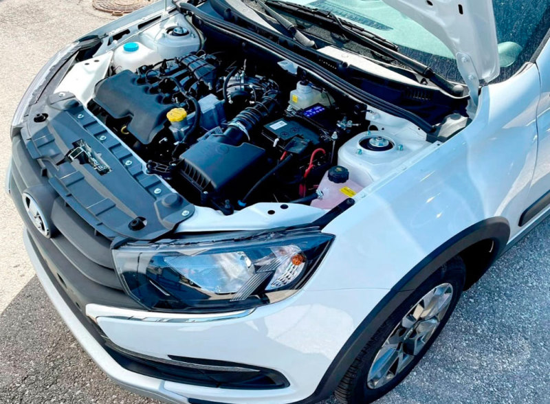 Lada Granta с обновлённым 16-клапанным мотором появились у дилеров