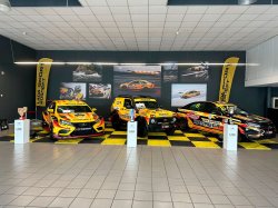 Первый автосалон Lada Sport открылся в России