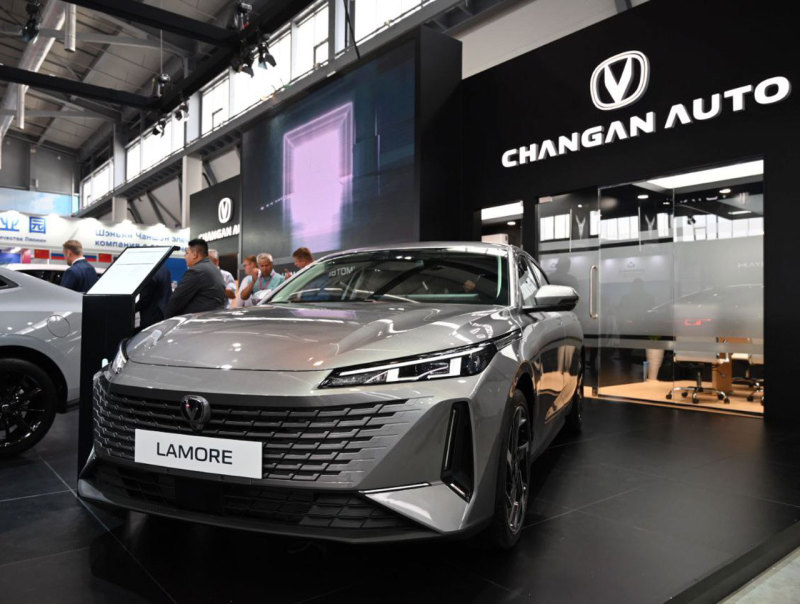 Седан Changan Lamore представили в России