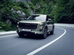 Новый кроссовер Jaecoo J7 официально появится в России осенью