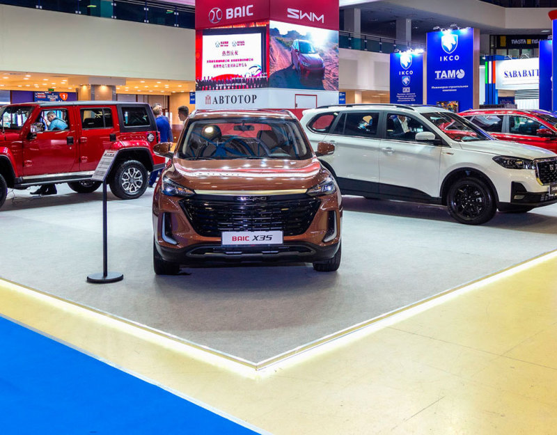 Для кроссоверов Kaiyi X3 и X3 Pro стали известны российские комплектации