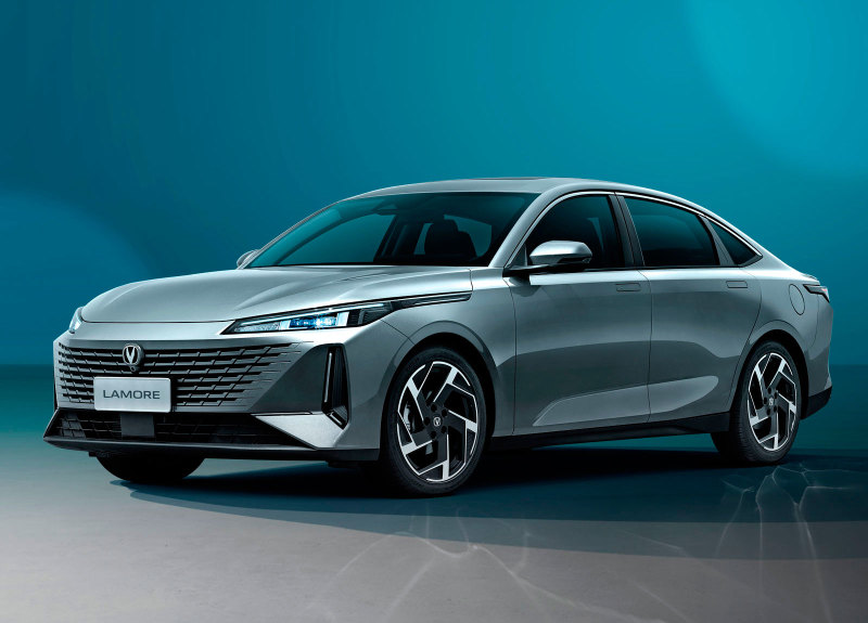 Changan Lamore появился у официальных дилеров: от 2.789.900 руб.