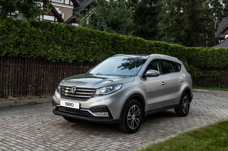 Dongfeng 580 появится у дилеров по цене от 2.750.000 руб.