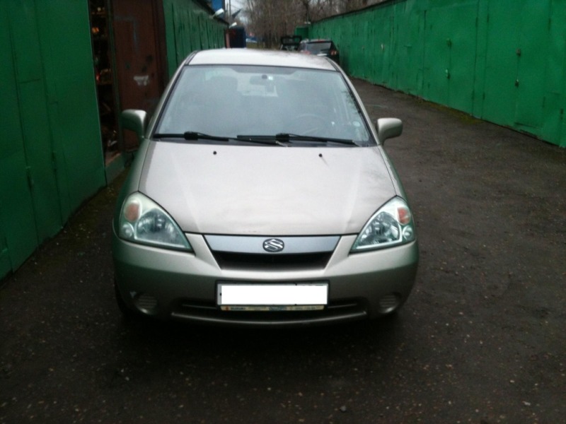 Suzuki Liana 2001