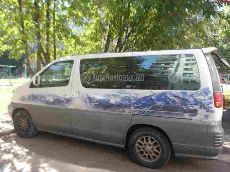 Nissan Elgrand 1998