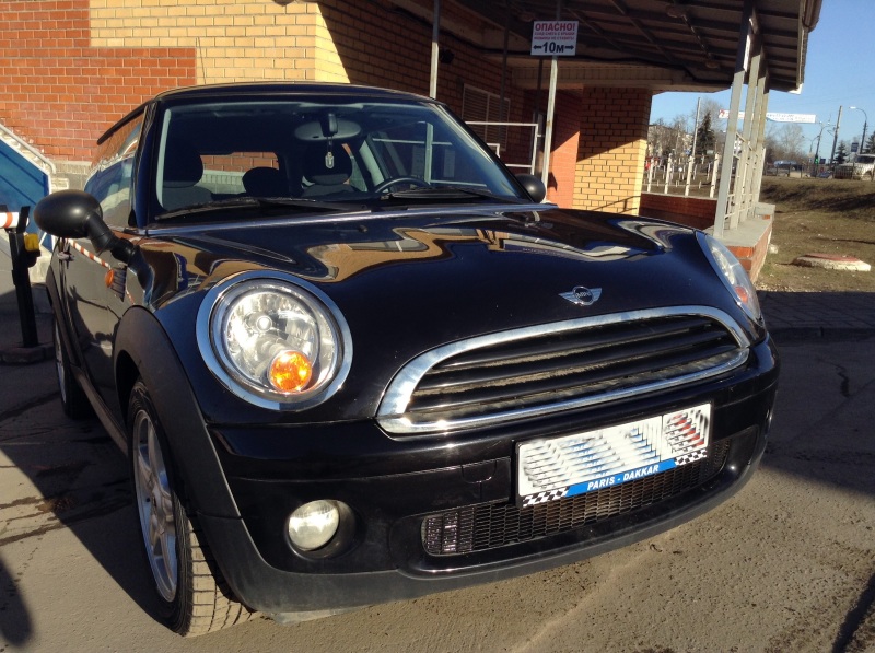 Mini Hatchback 2010