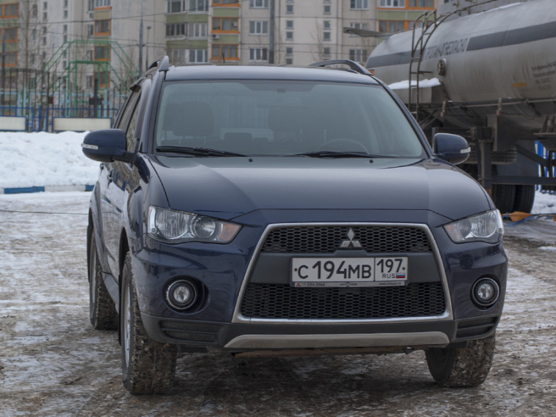Mitsubishi Outlander 2011