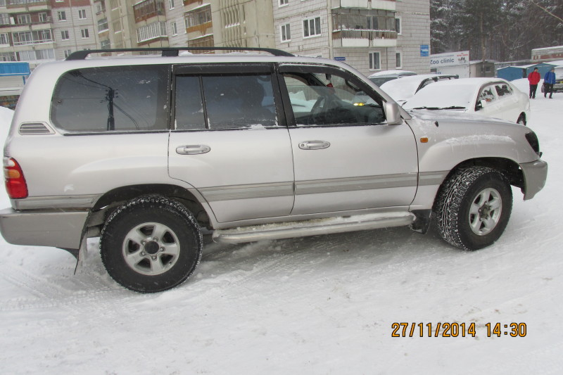 Toyota Land Cruiser 2000