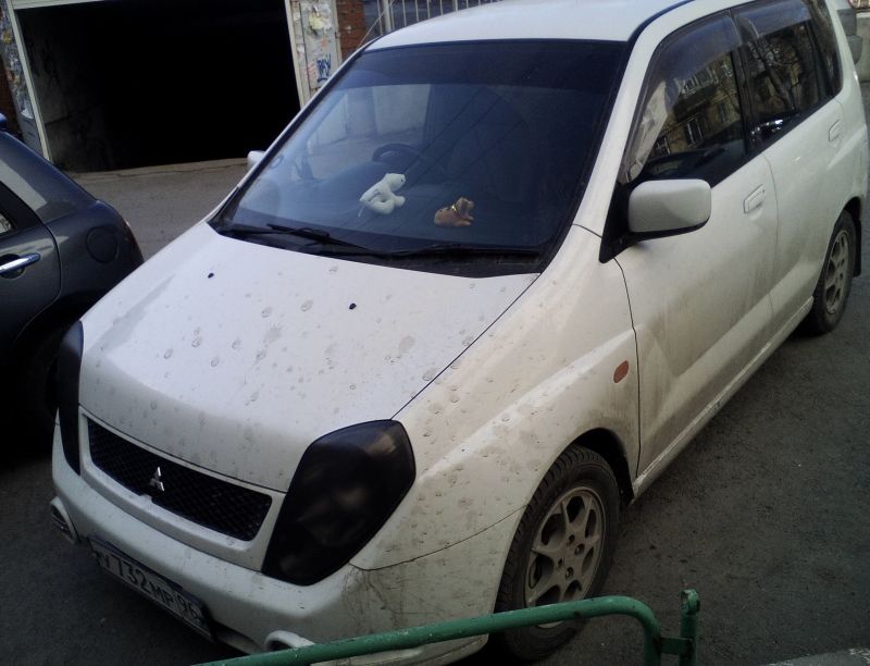 Mitsubishi Dingo 1999