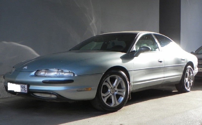 Oldsmobile Aurora 1995