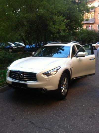 Infiniti QX70