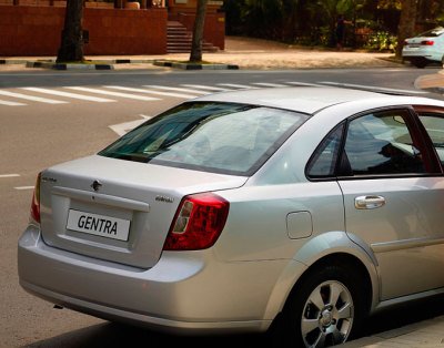 Дизайн задней части Гентры в рекламе