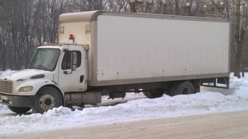 Freightliner M2 2004